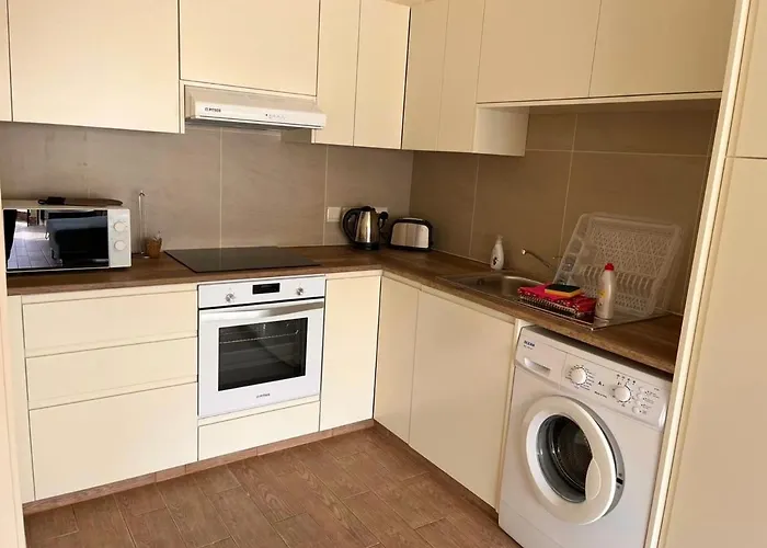 Diamond Complex * Paphos